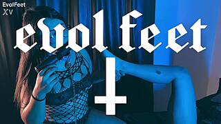 latina brunette toys wet big pussy choking fetish hairless natural tits feet kissing