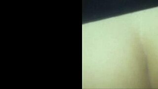 Transando na casa de amigos durante uma festa