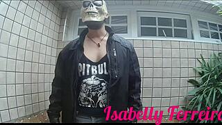 我和Leo Skull照常吊着玩