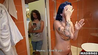 Khalamita Cheats on Boyfriend, Feeling Guilty While Getting Fucked Secretly