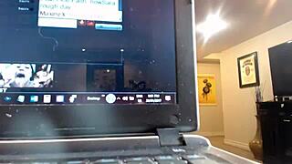 Big Boobs Maxine X Plays with Her Big Tits Wet Clit 😏