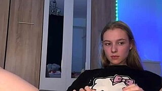 Fingering pink perfect pussy with big dildo on webcam