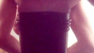 가자돔이 내 플레시라이트 장난감 세게 박아 😩