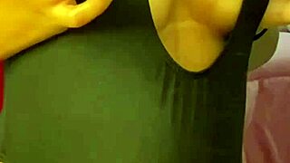 Teen Offers Tight Ass For First Anal Experience