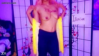 Amateur Ebony African Black Sexy Teen 18+ Shows Fans Her Sexy Shapped Body Horny Dudes Are Dying To Fuck Her Raw