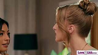 Friends Lick Bride's Pussy For Maid Honor