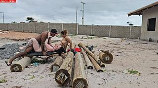 Carpinteiro Vai Receber O Pagamento E Teve Uma Surpresa Das Donas Da Obra Com 3some Anal