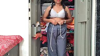 Indijski par deli intimne trenutke s čistim hindijskim dialogom