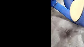 Sexy Laura In Heels Waiting For Passion