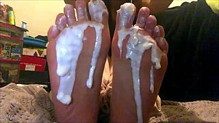 Wow! 18-Year-Old Latina Gets Creamed in Foot Worship on Webcam!
