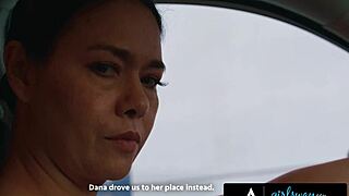 Кенна Джеймс в извращенной BDSM связи с Даной Весполи