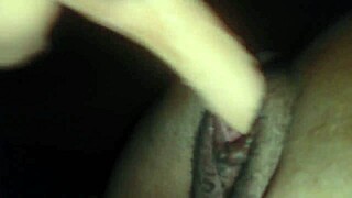 Yad Khuy Khao Ru Hi Tam Duay Khuy Plom Lae Diw Do Chun Tad Ko Chik