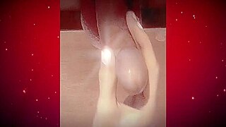 Masturbate to this beautiful 8 uncut cock, ladies! 😍