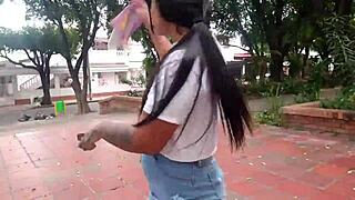 hoy par de lesbianas atrevidas masturbaron en parque publico