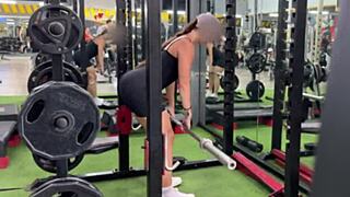 fresh meat at my gym oh i have to fuck that bubble butt fit girl