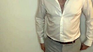 Kalena Rios Regresa con su Nuevo Chico Juguete para Follar Íntimo