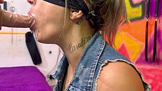 Meu Melhor Amigo Da Minha Escola Quis Fazer Essa Brincadeira Dos Sabores Fui Enganada Com Ele Colocando O Pau Dele Na Minha Boca Ele Deixou Minha Boca Toda Melada De Porra Gelada