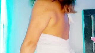 Live streaming nice ass shaking hot dance