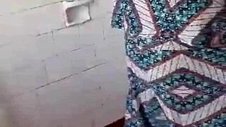 I'm doing a stripper in the bath time.