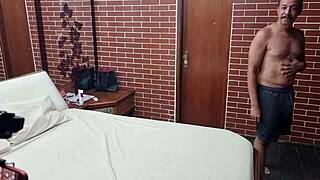 bastidores da grava��o com a mel morena fazendo anal e dp no motel pro jr