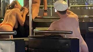 Suruba no orpheu com big cock blowjob e cuckold