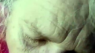 Hot milf just sucking some cock