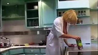 Blonde norsk mature woman smoking during amateur homemade pov date