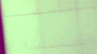 delicious guy shaving his big dick 😋