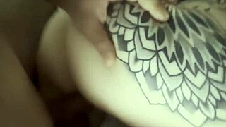 격렬 엉덩이 손가락질로 안에 정액 사정