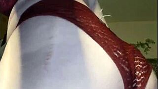 Check out this ass spreading and shaking compilation with asshole and naked twerking! 😍