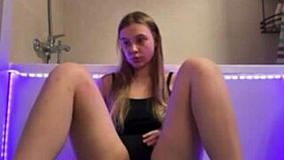 Crazy Masturbate In The Shower