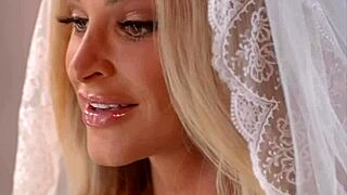 Vixenplus Beauty Kylie Helps Bride-To-Be Emma Relax In The Best Way