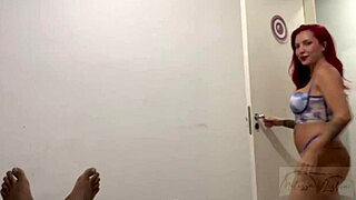 fodeu t�o gostoso meu cuzinho e gozou na minha lingerie nova