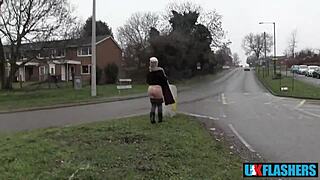 can everyone see my pussy shameless bree branning flashing and pissing for uk-flashers