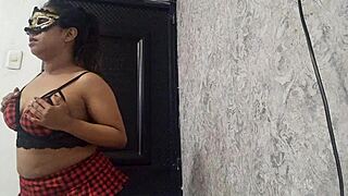 My Exortic Dancer Is Warming Up With Her Oppen Pusey