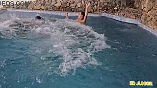 eva perez dando o cu e tomando caldo anal total completo no red e no sheer