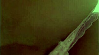 Mira que rica lenceria me regala un fan quieres ver que rico me masturbo