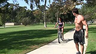 i'm bambi wolfe and i love daytime sex with blowjobs and facials