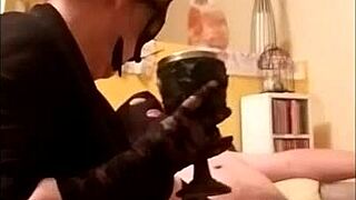 Свяжи мою рабыню на Хэллоуин для кайфового бондажа!