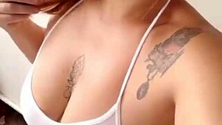 Passing By to Remind You Have No One to Sleep With in This Cold