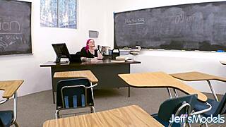 Sara Star's Plump Tutor Body Seduces Hung Black Student