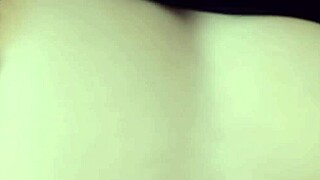 oh my god, her tight camel toe and amazing hot pussy in amateur teen video