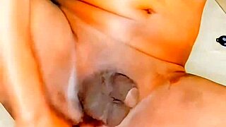 Flat chest shemale gets anal fucked to orgasm 😈