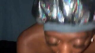 I love sucking those big tits and fat toes