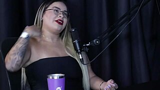 Suellen got traumatized in big dick fetish 😱 on sheer red