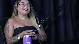 Suellen got traumatized in big dick fetish 😱 on sheer red