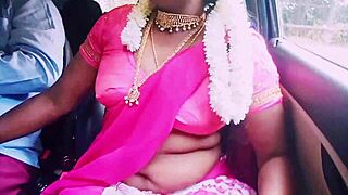 Indian housewife car sex with boyfriend