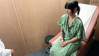 Scarlett Johson Desires A Boob Job And Gets Her Tits Enhanced