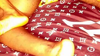 Cant Stop With Her Juicy Pussy