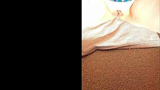 Maturemons Close Up Clit